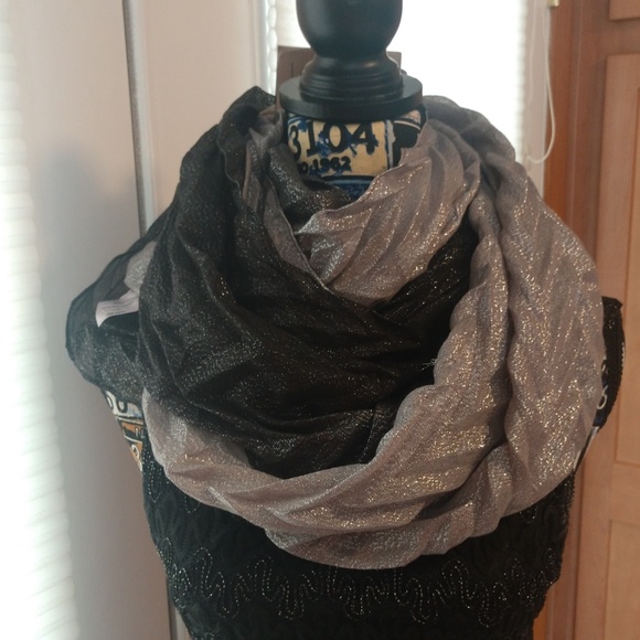 Loop scarf - Picture 3 of 4